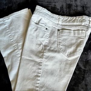 Gloria Vanderbilt flare jeans